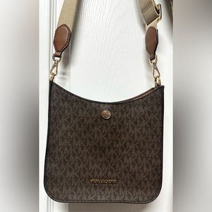 Michael Kors (small) crossbody purse